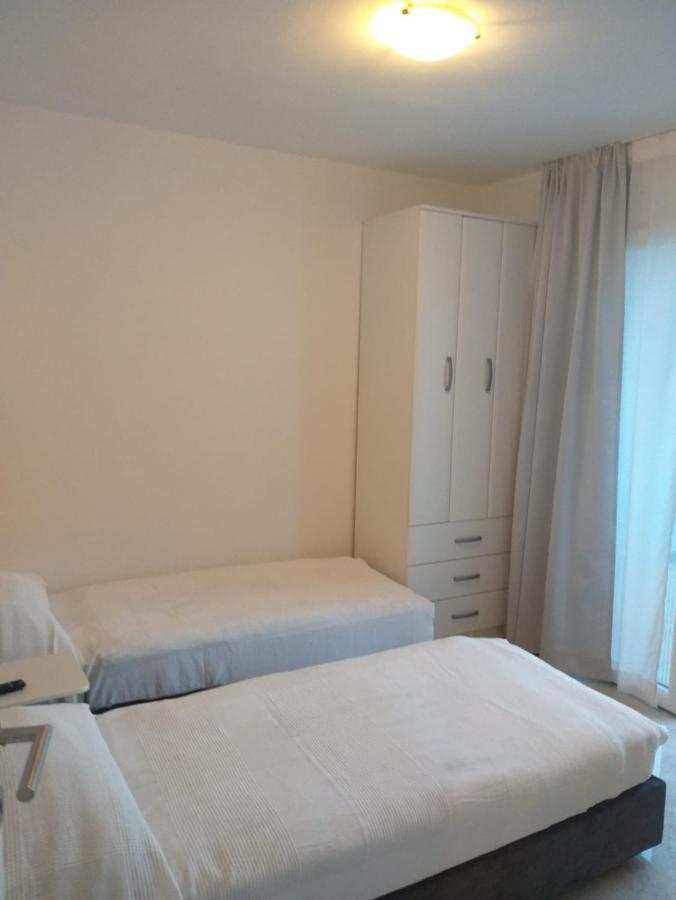 נין Sandy Apartment מראה חיצוני תמונה